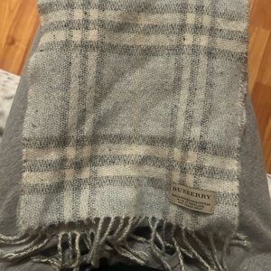 Burberry light blue cashmere plaid scarf